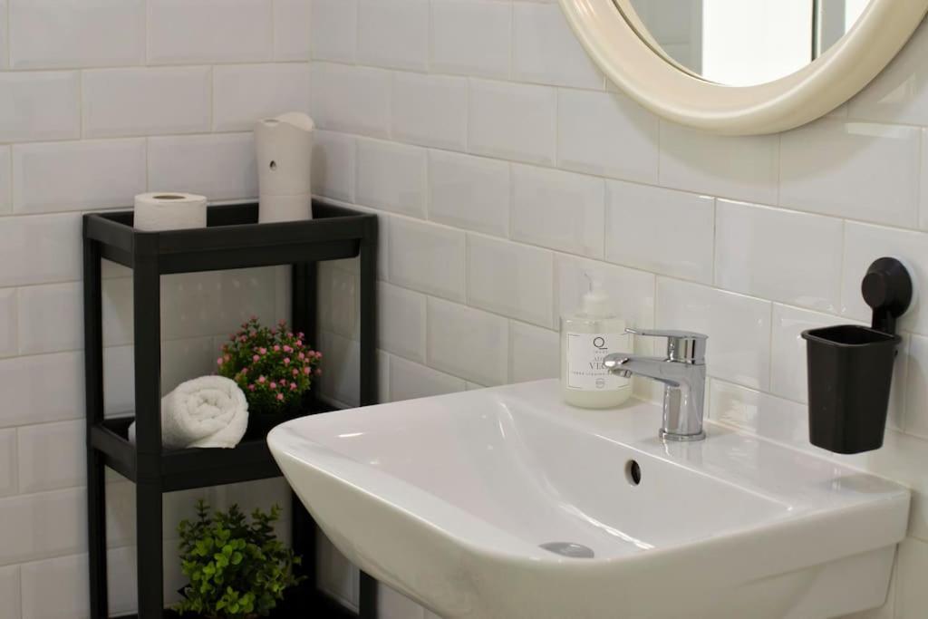Apartamentos Centro Гранада Екстериор снимка