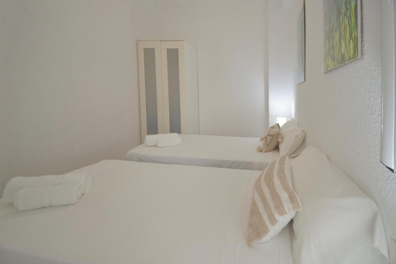 Apartamentos Centro Гранада Екстериор снимка