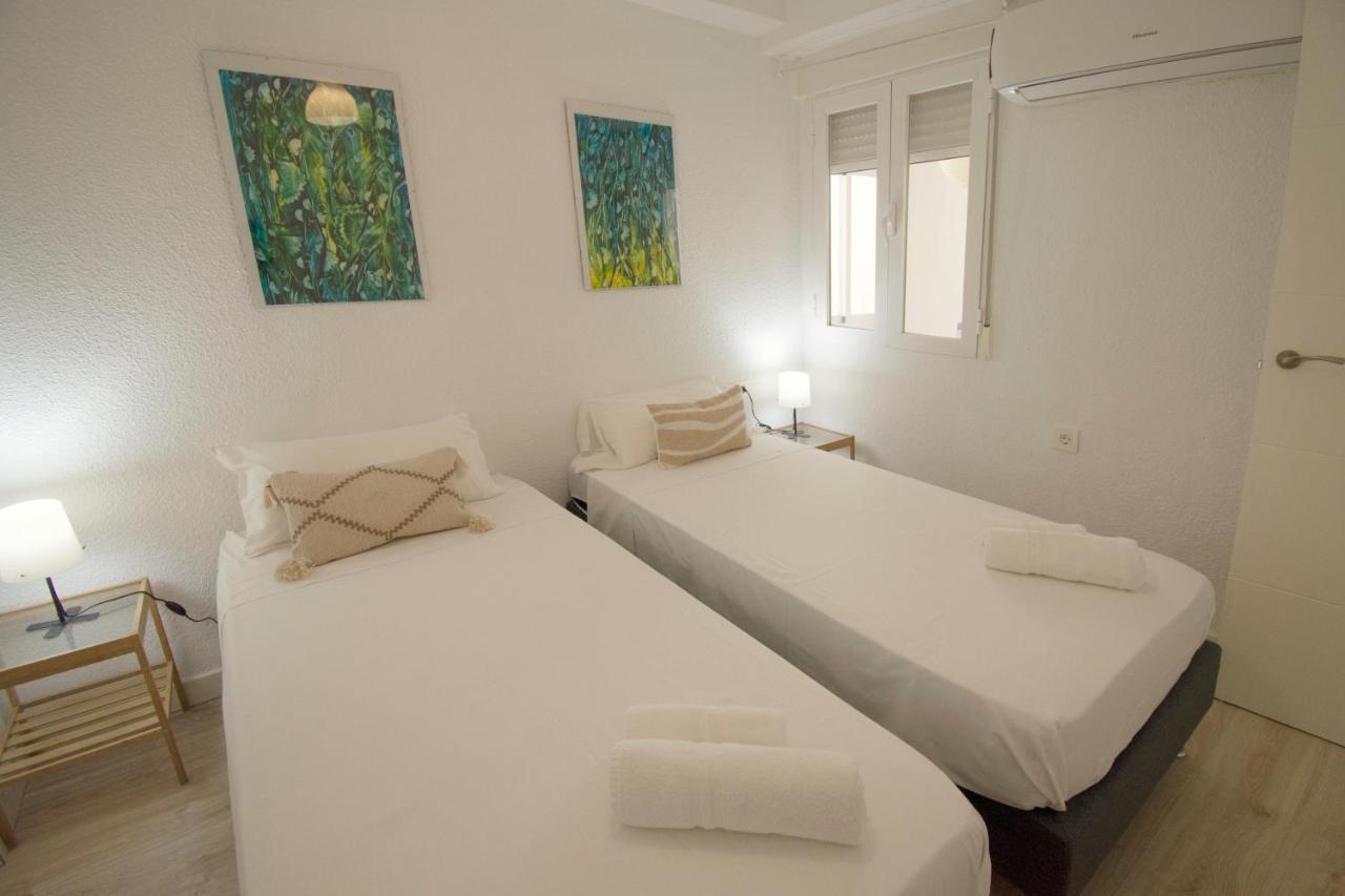 Apartamentos Centro Гранада Екстериор снимка